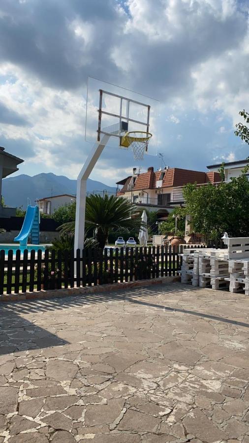 Villa Boccy Brothers Formia Exterior foto